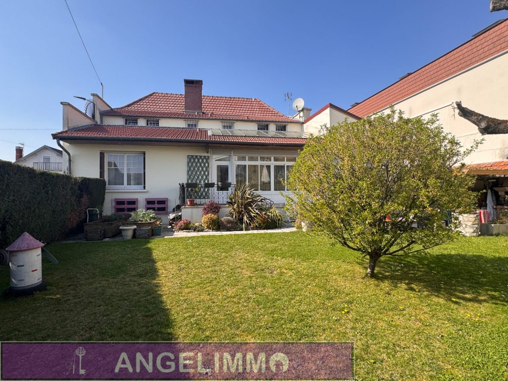 GRANDE MAISON À 2 PAS DE LA GARE-FRANCONVILLE