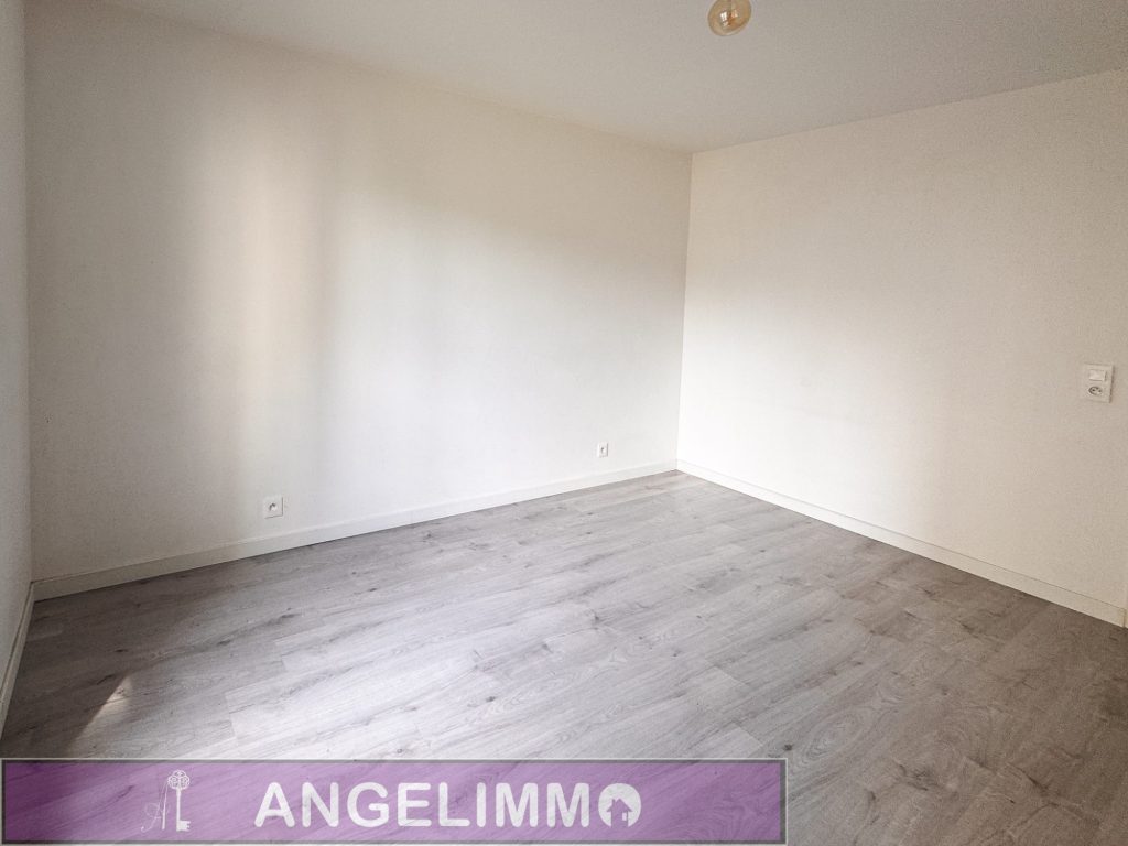 APPARTEMENT 2 PIÈCES – FRANCONVILLE