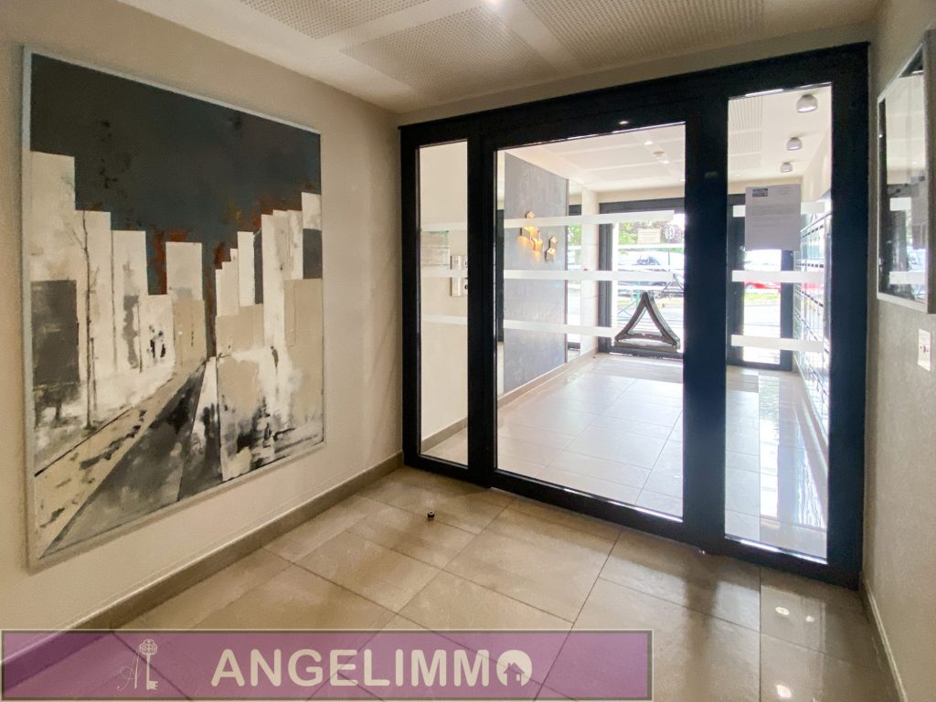 APPARTEMENT 2 PIÈCES – FRANCONVILLE