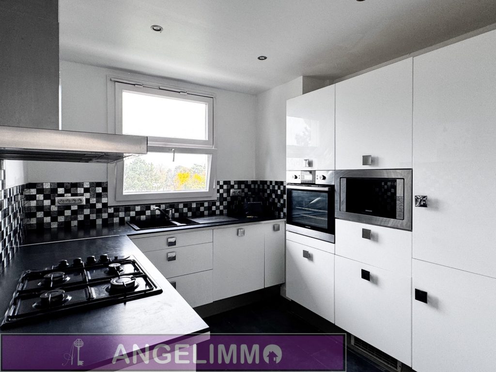 APPARTEMENT 4 PIÈCES