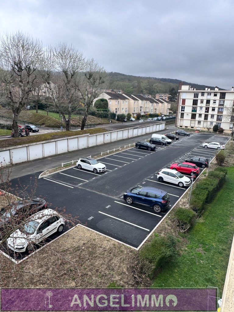 APPARTEMENT 4 PIÈCES